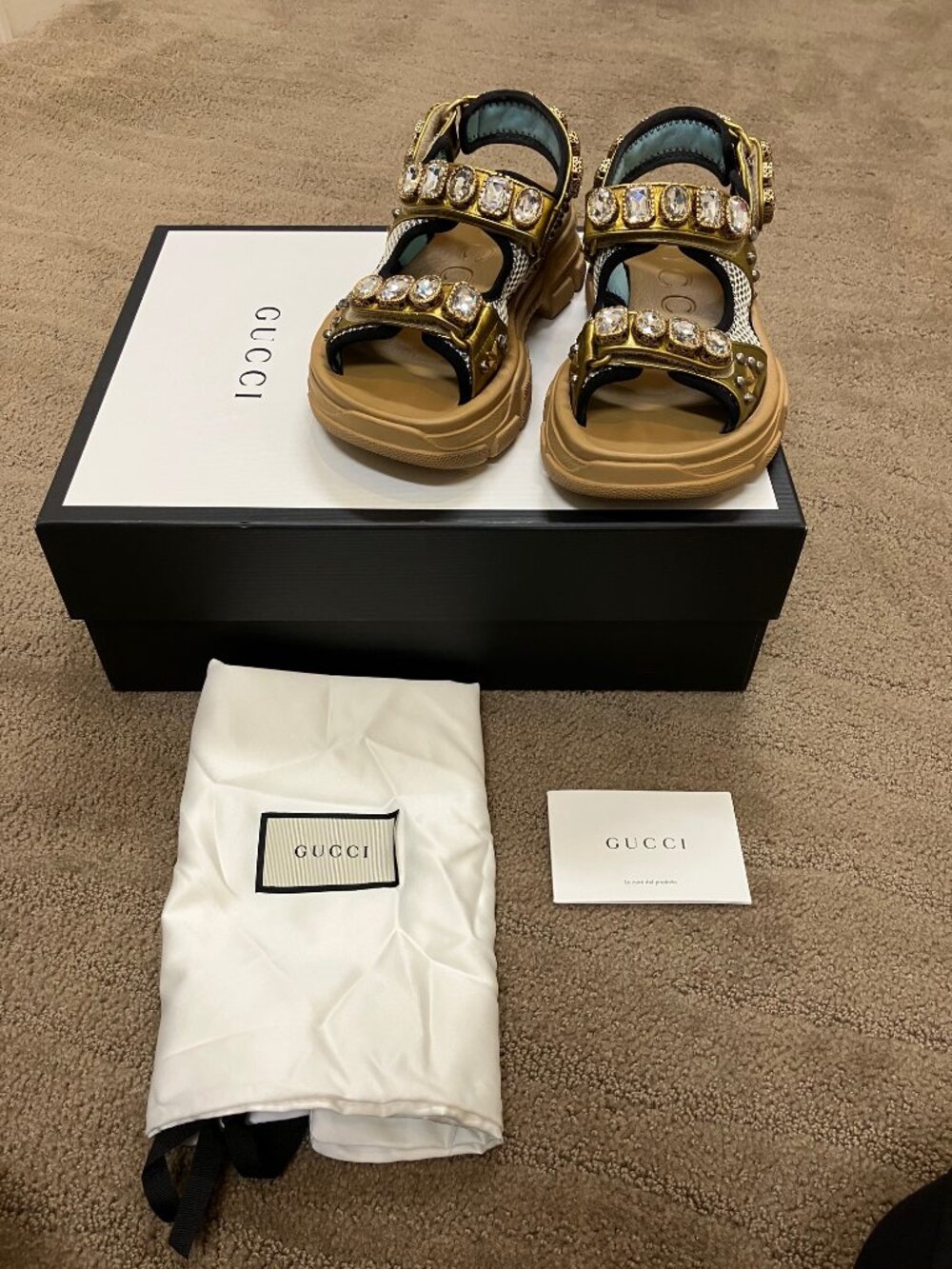 Gucci Crystal Embellished Sandals with dust bag and original box size 35.5